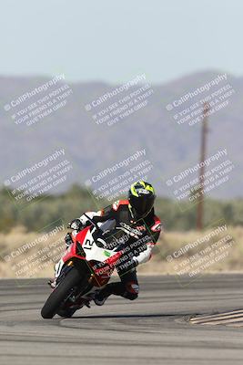 media/Nov-30-2025-TrackXperience (Sun) [[c0061d280f]]/3-Level 1/Session 3 (Turn 16)/